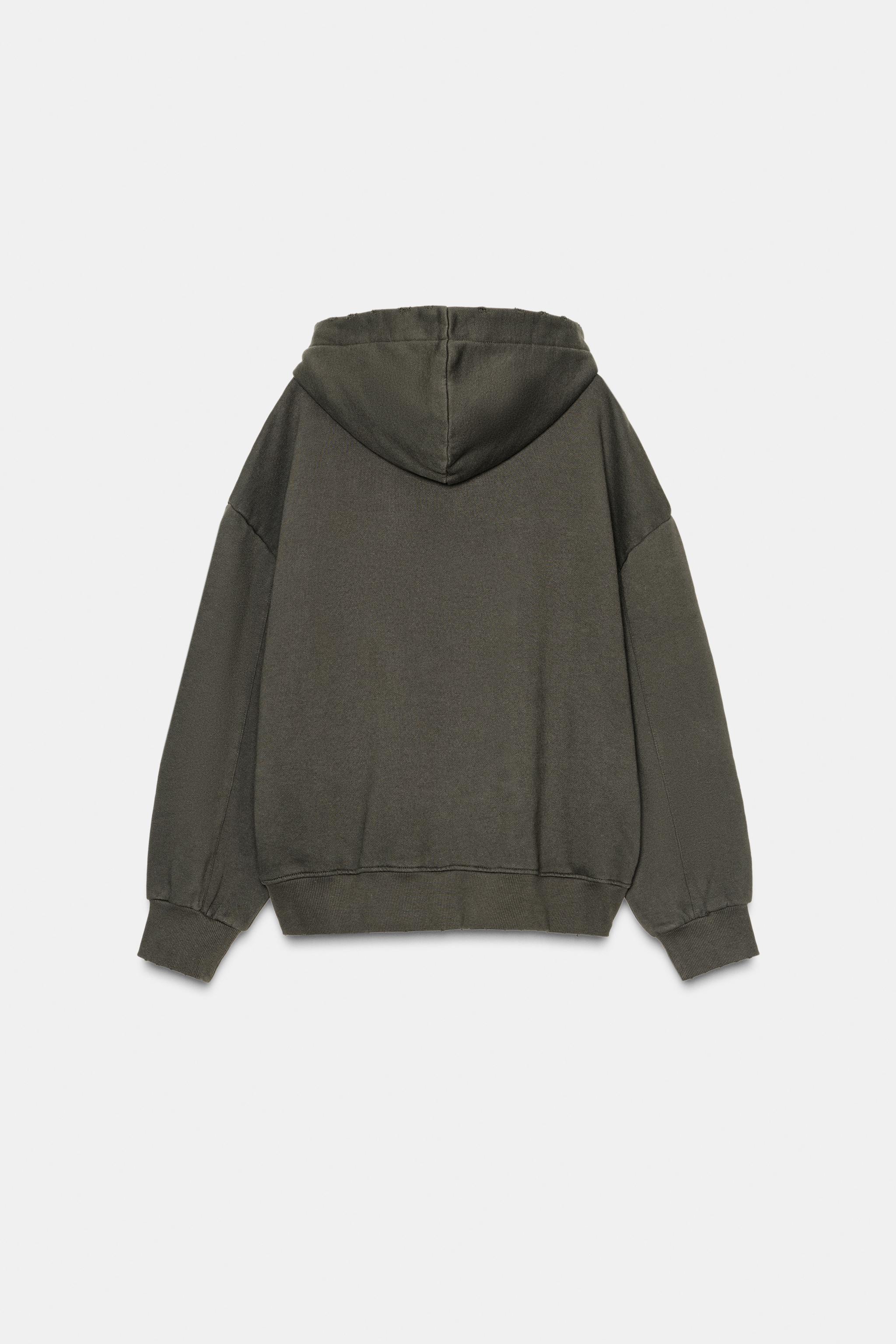 WASHED STAR STUD SWEATSHIRT